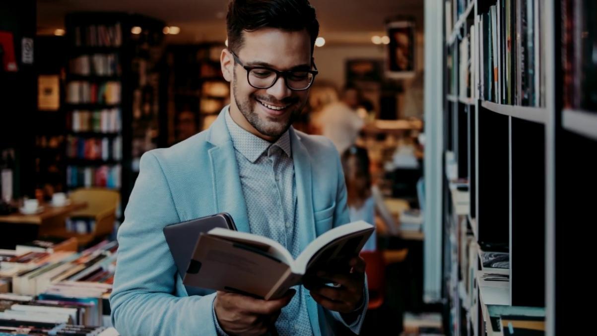 Анализ графиков и торговых стратегий в рабочей обстановке